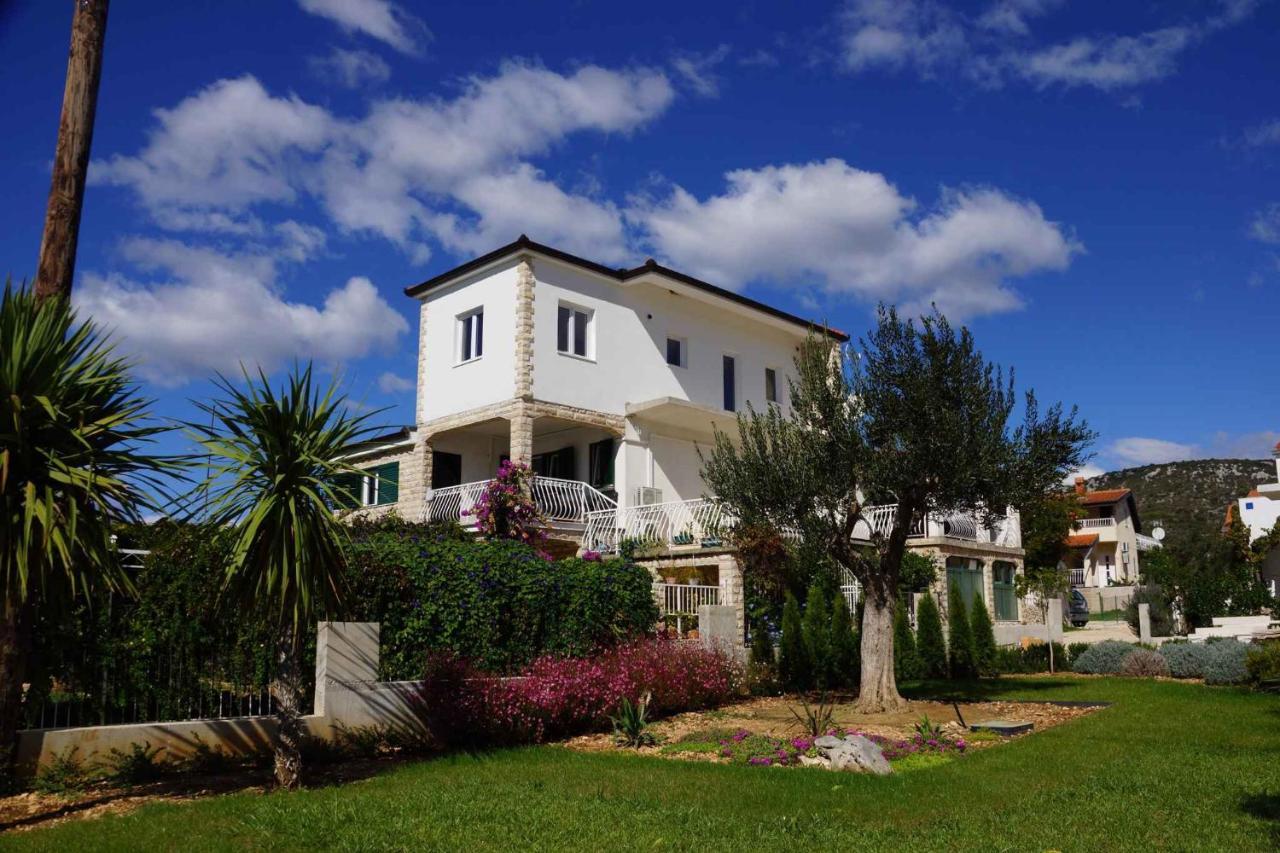 Two-Bedroom Apartment In Vinisce I Exterior photo